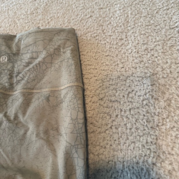 LULULEMON sz 6 Wunder Train High-Rise Crop Legging 23" in Thread Dye Rover Black - Picture 6 of 11